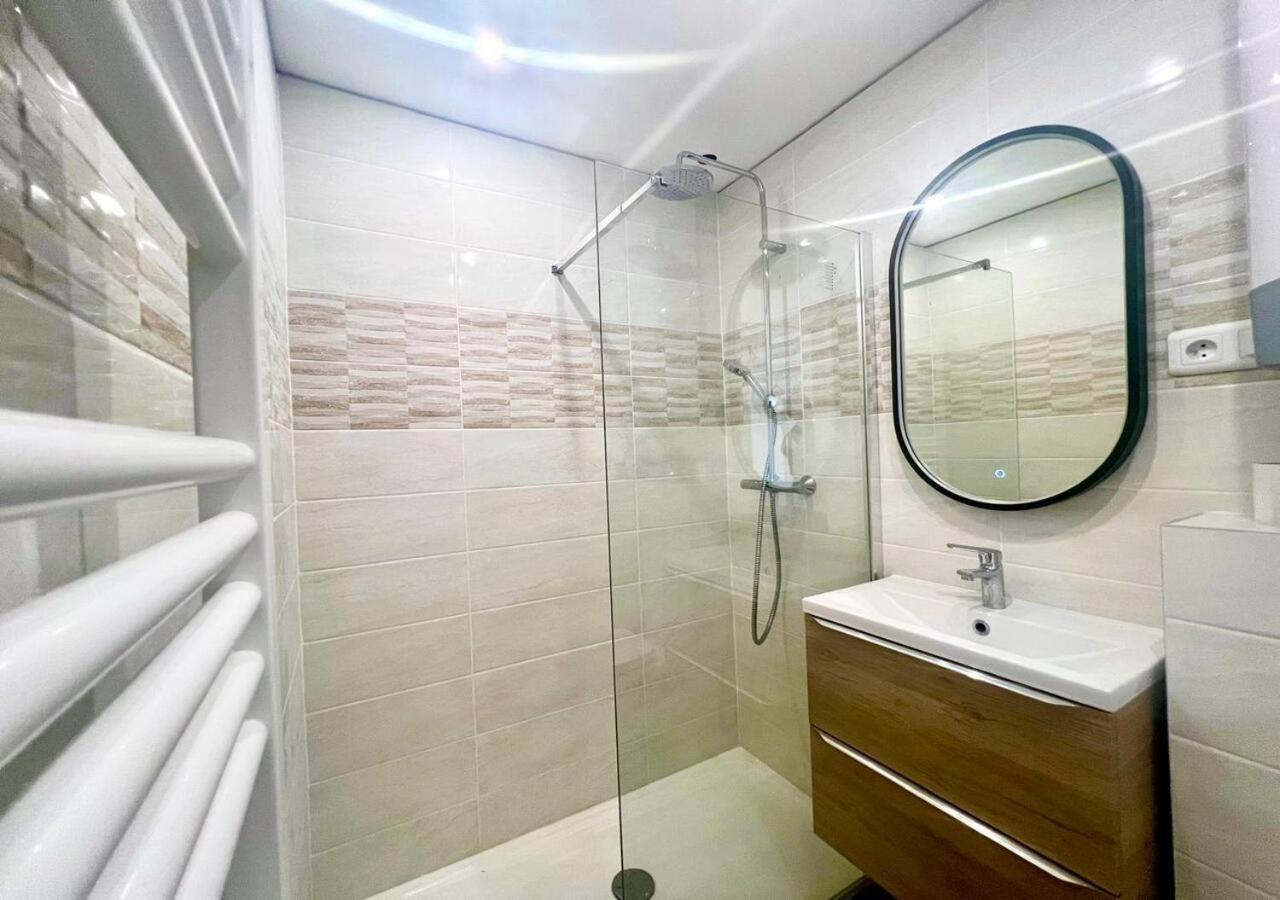 Studio Eclat Marine 3 Etoiles - Vue Mer - Parking-Clim-Plage A 20 Metres - Capitalchic Services Saint-Aygulf Fréjus Exteriör bild